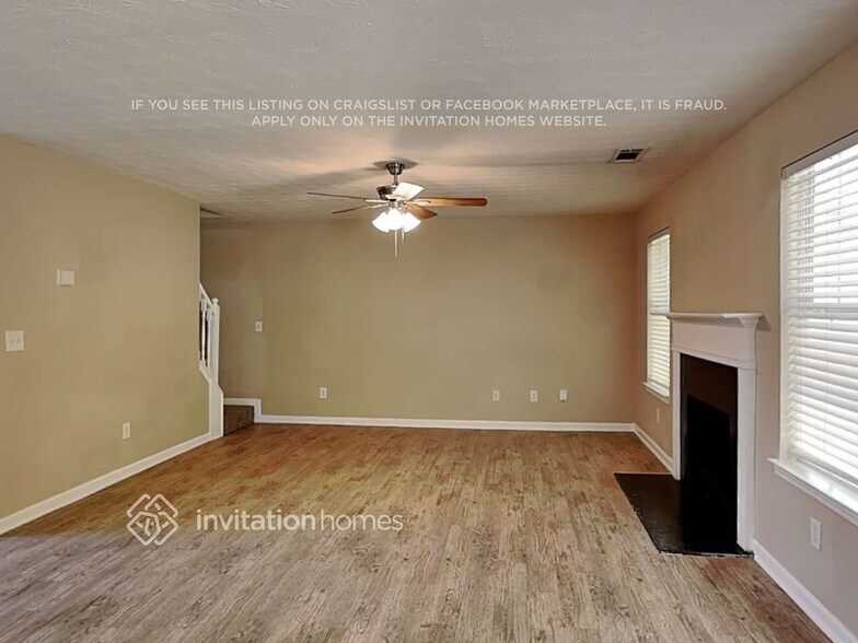 Building Photo - 3865 Hadley Rd