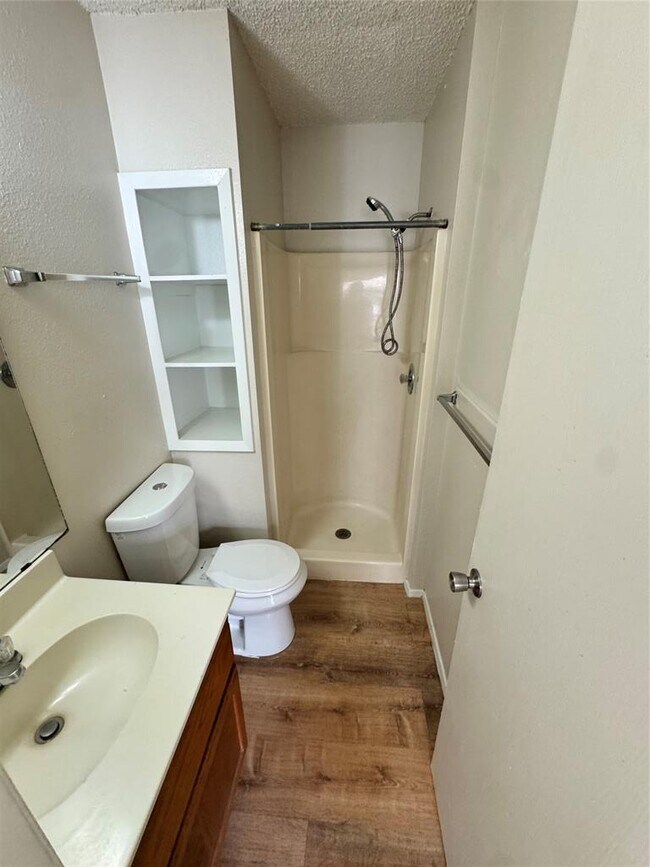 Building Photo - 9624 Sugar Hill Dr