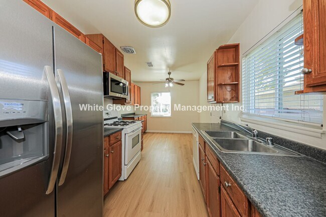 Building Photo - Freshly Updated 3-Bedroom Home with Patio, Pergola & Garage in Prime Fullerton Location