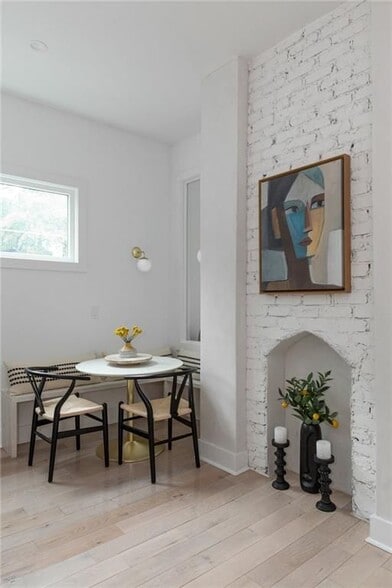 Building Photo - 724 Charles Allen Dr NE