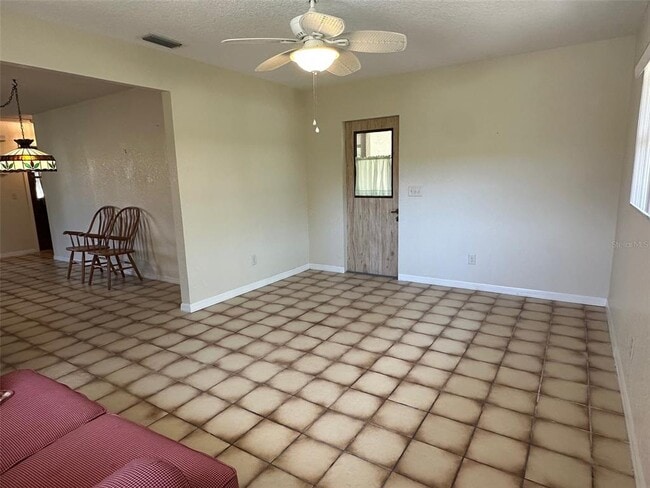 Building Photo - 706 Desota Ave