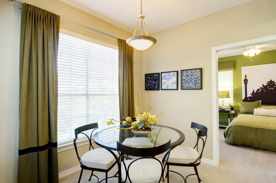 Building Photo - 11266 Taylor Draper Ln