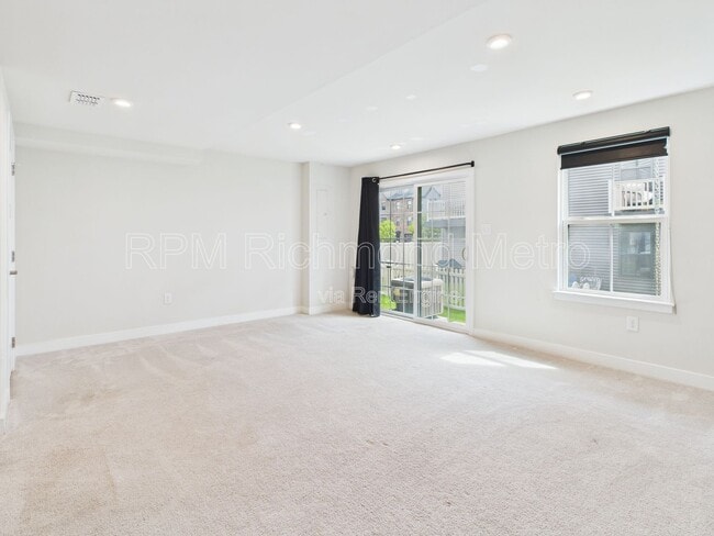 Building Photo - 2104 Boro Ridge St