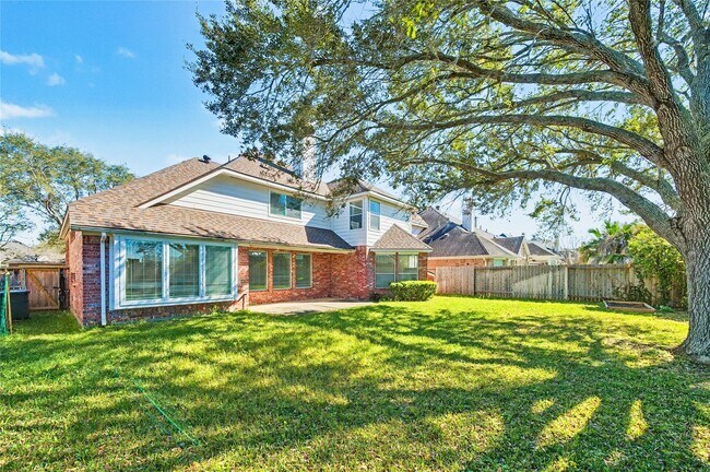 Building Photo - 5807 Bayberry Way