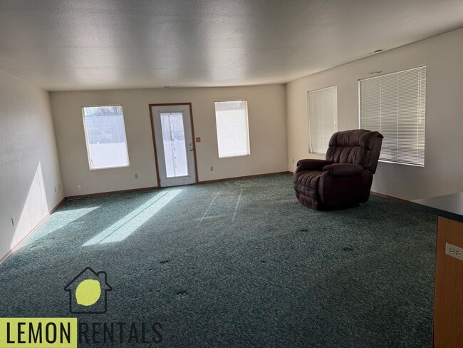 Building Photo - 3610 McLean Dr