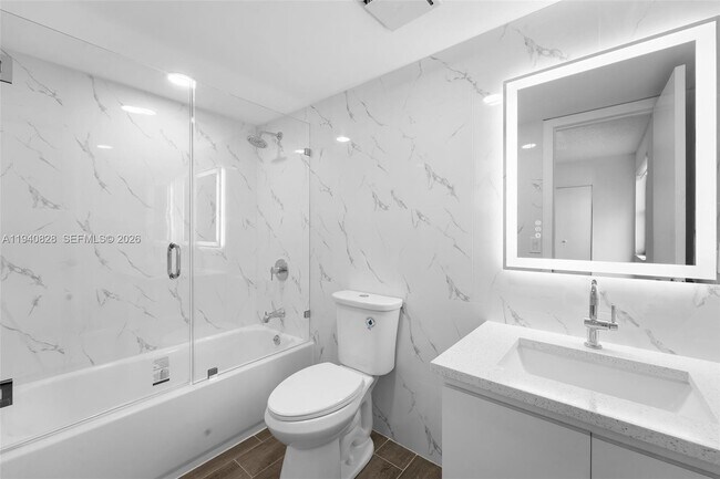 Building Photo - 10050 NW 9th St Cir