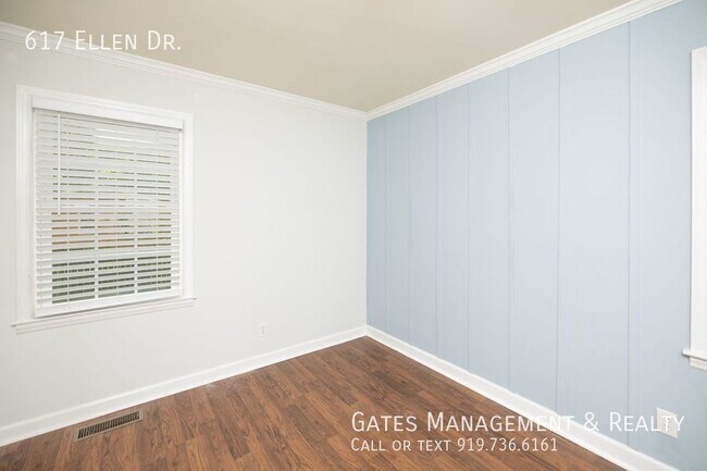 Building Photo - 617 Ellen Dr