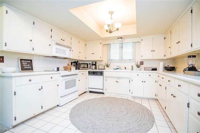 Building Photo - 107 NW Winfield Ln