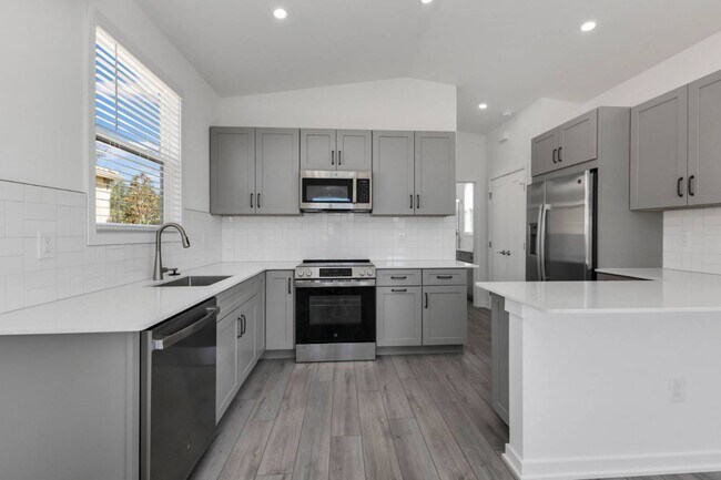 Building Photo - 6165 Talon Bay Dr