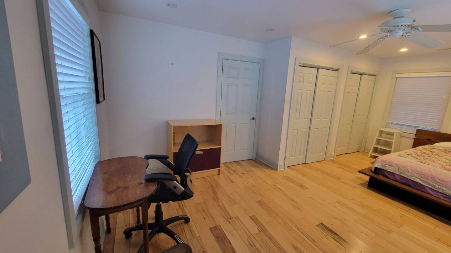 Building Photo - 4872 River Rd