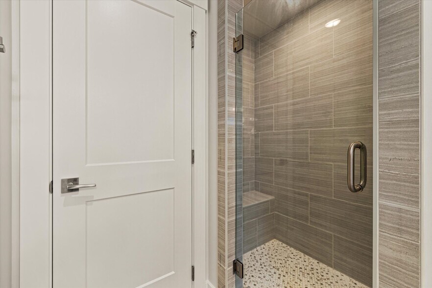 Building Photo - 6318 S Utmost Ln