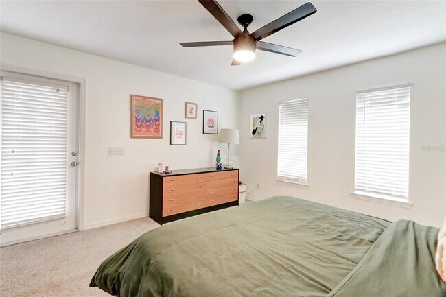Building Photo - 4004 Foxtail Palm Ct