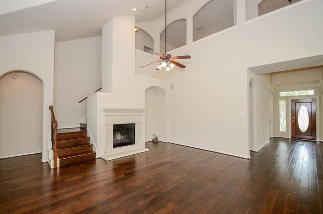 Building Photo - 2826 Firecrest Dr
