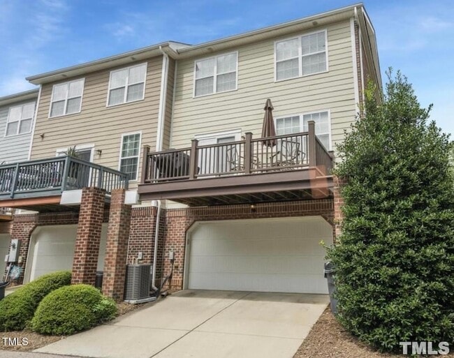 Building Photo - 606 Sawcut Ln