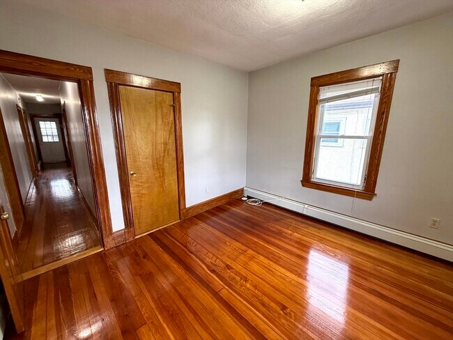 Building Photo - 35 Irma Ave