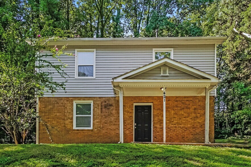 Primary Photo - 421 Whispering Pines Dr