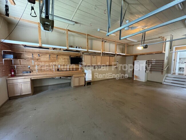 Building Photo - 830 Eden Green Ct