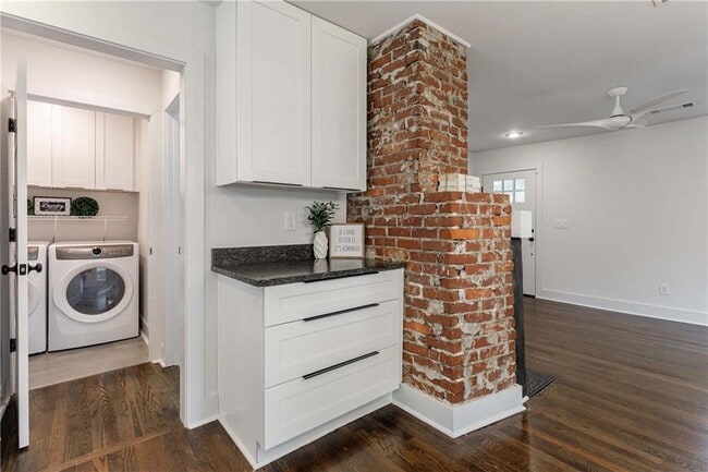 Building Photo - 1272 Hardee St NE