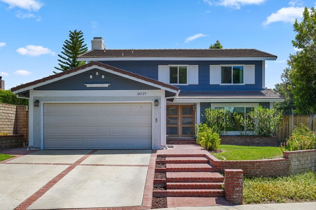 Building Photo - 24529 Starlight Ln