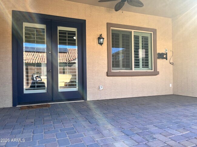 Building Photo - 2208 E Indian Wells Dr