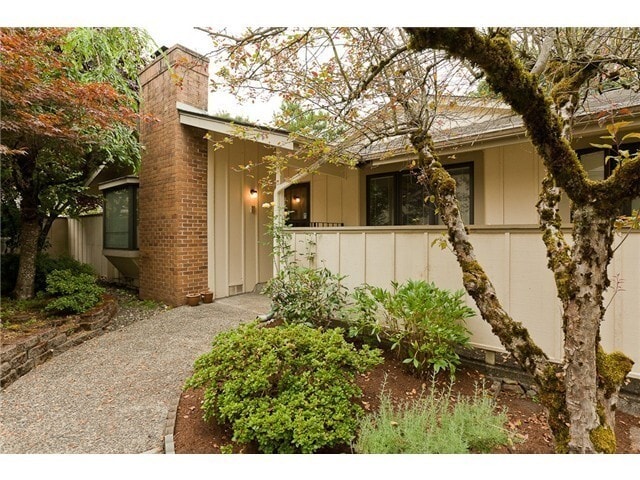 Modern One-Level Home in Innisglen Upgrad... - Modern One-Level Home in Innisglen  Upgrad...
