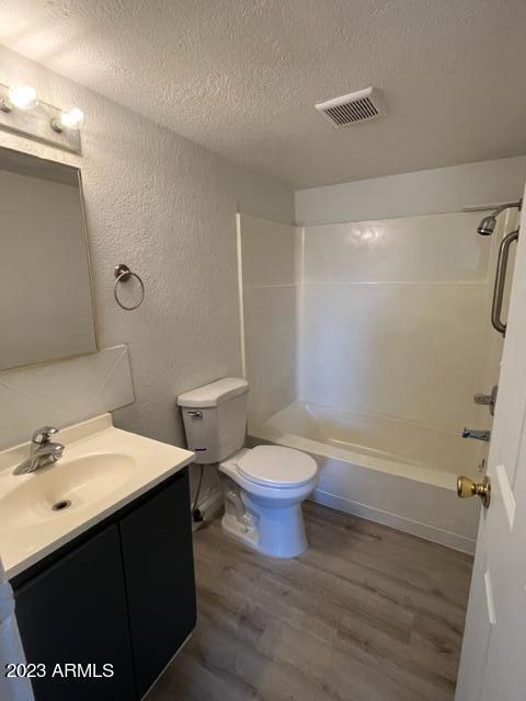 Building Photo - 812 S Greenleaf Ln