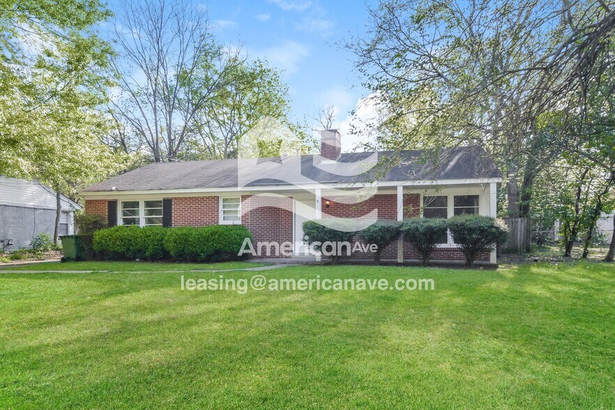 Building Photo - 2145 Meadowlane Dr