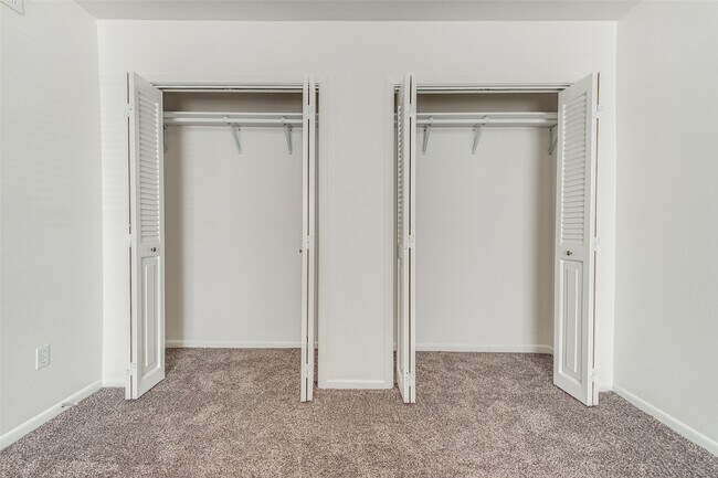 Building Photo - 8527 Hearth Dr