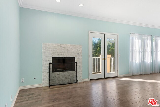 Building Photo - 24310 Belford Ct