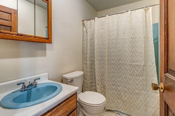 Building Photo - 541 Revere St