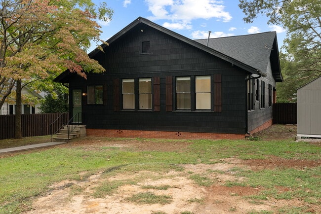 Building Photo - McCullough Heights