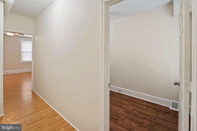 Building Photo - 2223 Frankford Ave