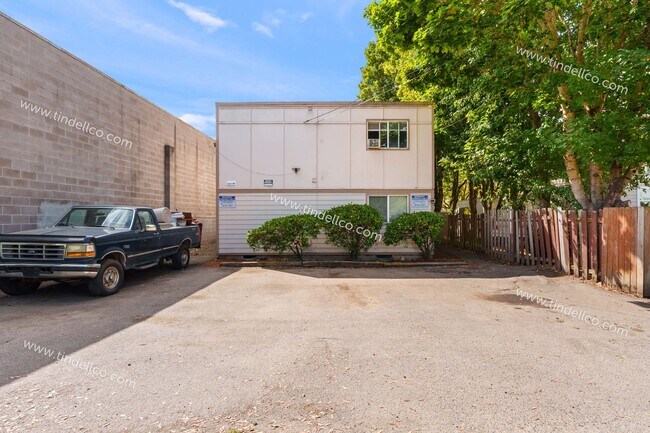 Building Photo - 6321 N Lombard St