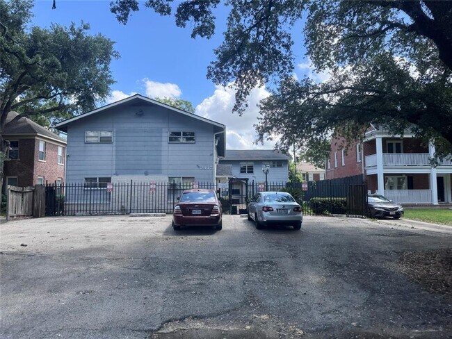 Primary Photo - 2417 Rosedale St