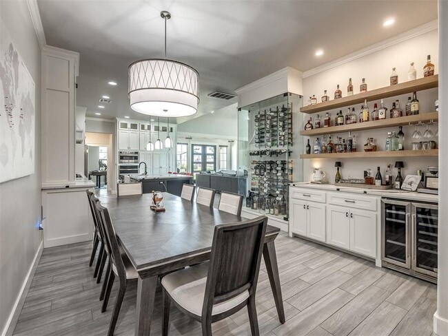 Building Photo - 4001 Timber Valley Dr