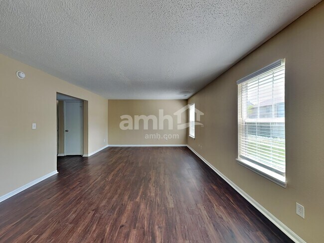 Building Photo - 10321 Hornton St