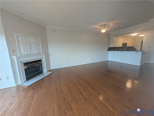 Building Photo - 301 Beacon Ridge Dr