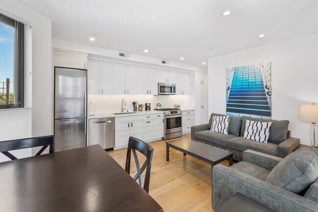 Building Photo - 1363 Minna St