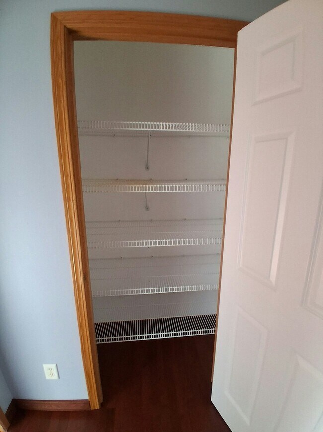 Building Photo - 2972 Eagle Valley Dr