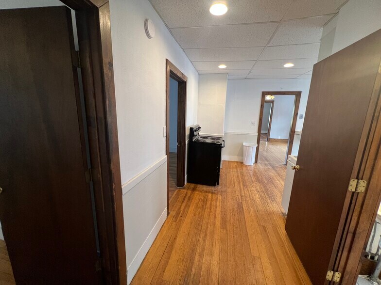Building Photo - 325 Penobscot St