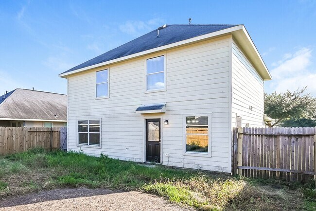 Building Photo - 21446 Wilona Way