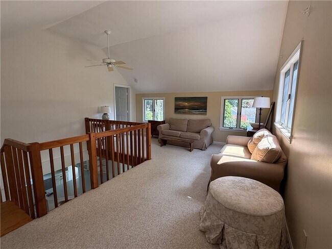 Building Photo - 157 Briarwood Ave