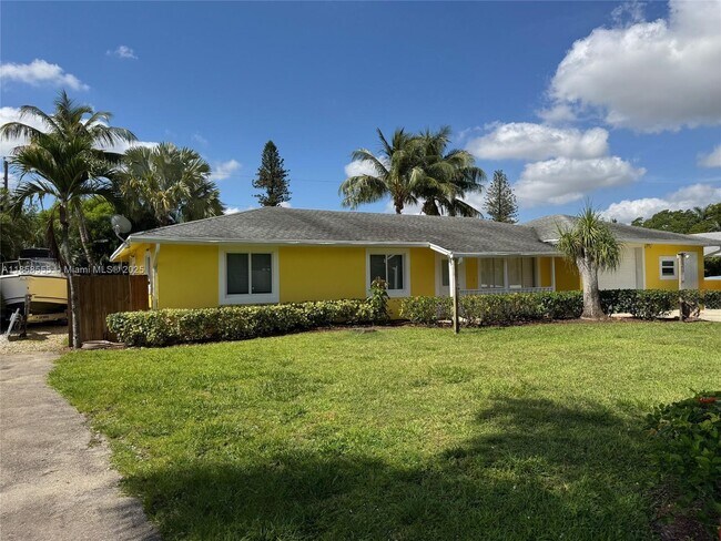 Primary Photo - 3170 Buccaneer Rd