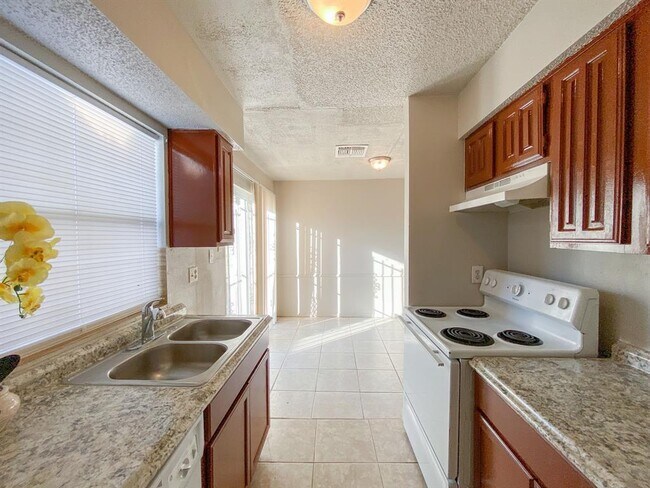 Building Photo - 11685 Alief Clodine Rd