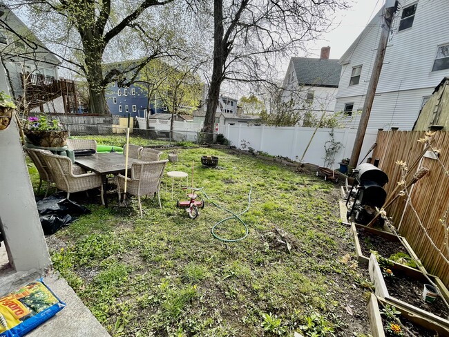 Primary Photo - 48 Day St