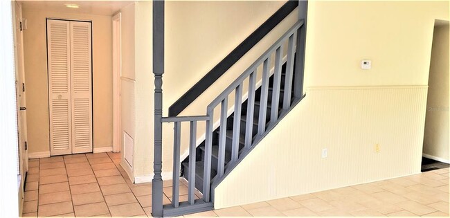 Building Photo - 1836 N Crystal Lake Dr