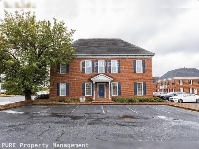 Building Photo - 7175 Jonesboro Rd