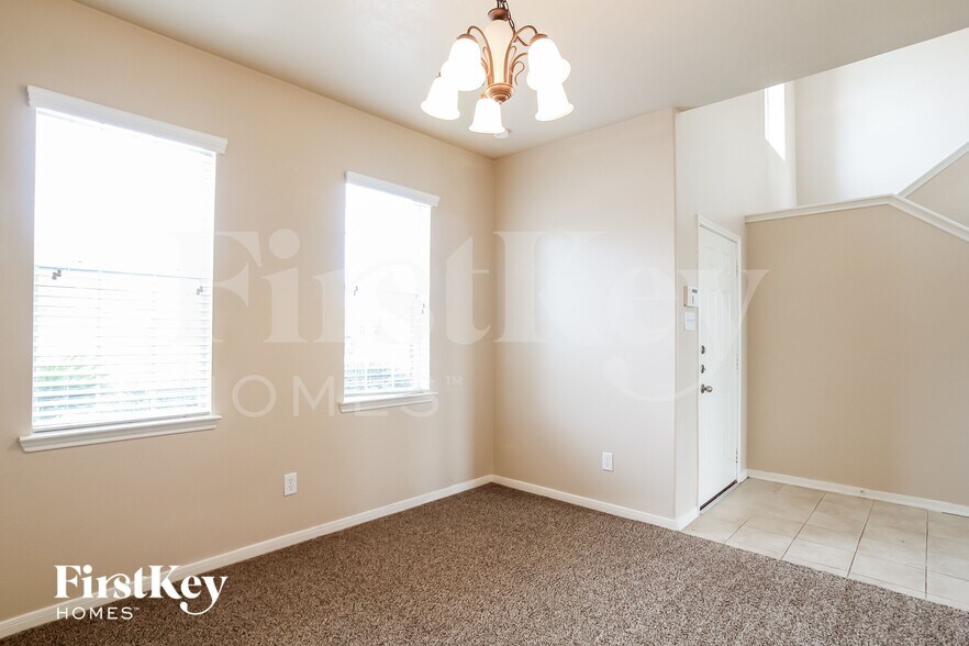 Building Photo - 4722 Shale Dr