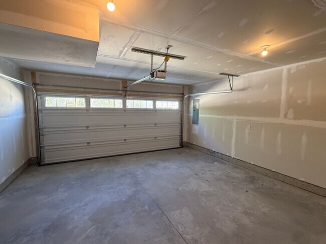 Building Photo - Modern Townhome with Golf Course Views & 2-Car Garage- Cambridge, MD