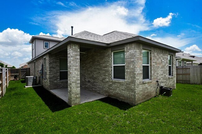 Building Photo - 1417 Sundown Gln Ln